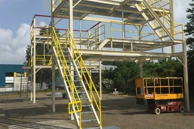 Constructie platform trappen en balustrade